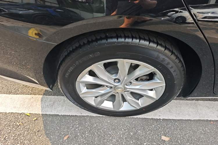 Used Chevrolet Malibu XL 2019 535T CVT Active Version Right Rear Wheel Hub