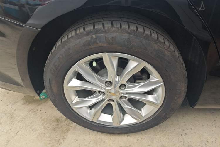 Used Chevrolet Malibu XL 2019 535T CVT Active Version Right Rear Wheel Hub