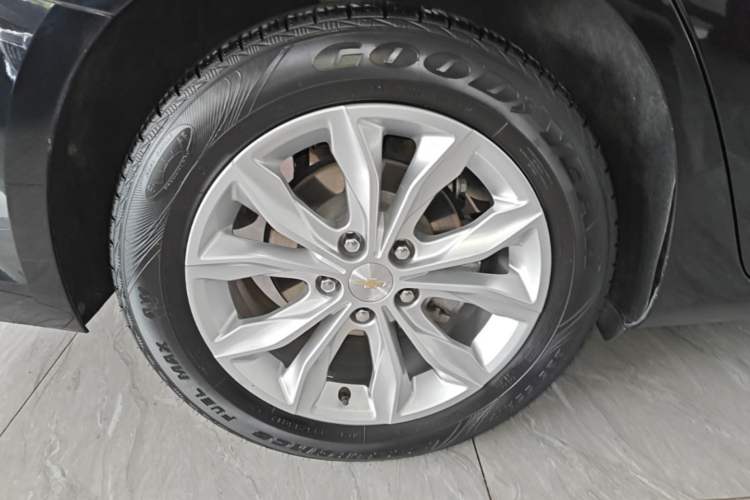Used Chevrolet Malibu XL 2019 535T CVT Active Version Right Rear Wheel Hub