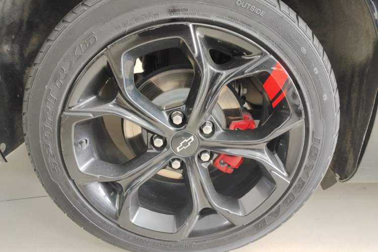 Used Chevrolet Malibu XL 2019 Redline 550T Automatic Sport Edition Right Rear Wheel Hub