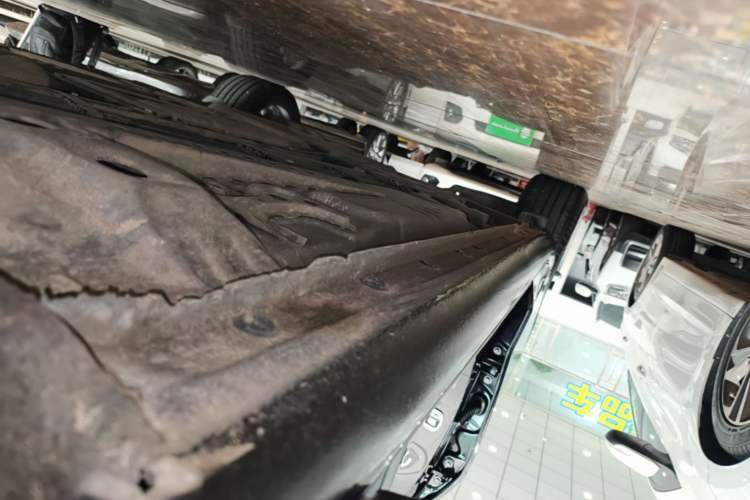 Used Chevrolet Malibu XL 2019 Redline 550T Automatic RuiLian Edition Right Side Sill
