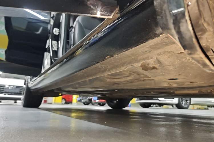 Used Chevrolet Malibu XL 2019 Redline 550T Automatic RuiLian Edition Right Side Sill