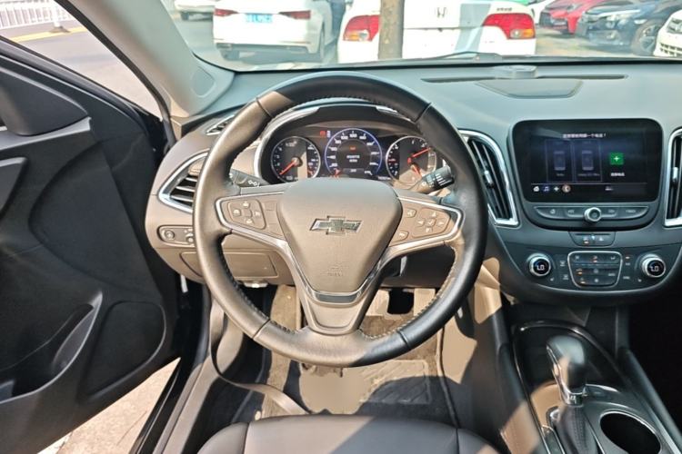 Used Chevrolet Malibu XL 2019 535T CVT Active Version Steering Wheel
