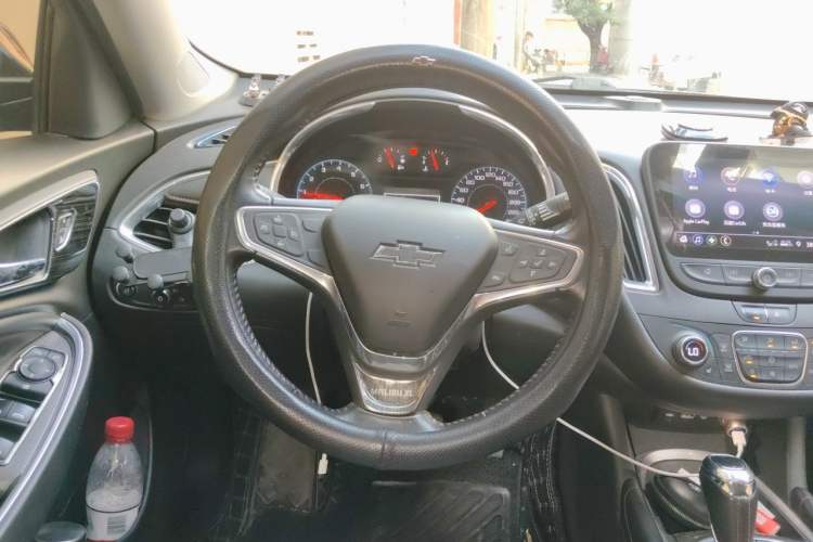 Used Chevrolet Malibu XL 2019 Redline 550T Automatic Sport Edition Steering Wheel