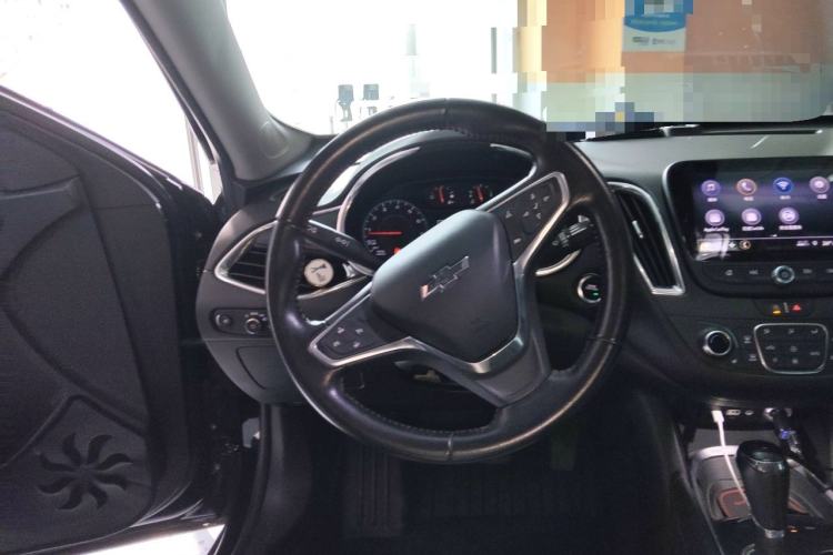 Used Chevrolet Malibu XL 2019 Redline 550T Automatic Sport Edition Steering Wheel