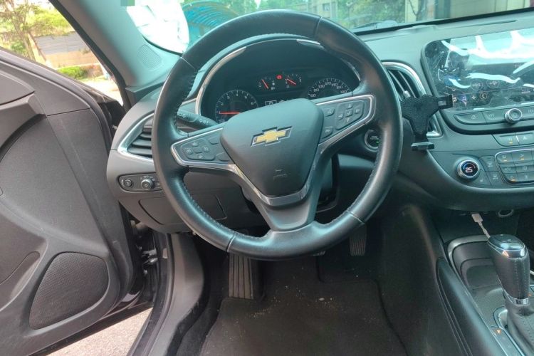 Used Chevrolet Malibu XL 2019 535T CVT Active Version Steering Wheel