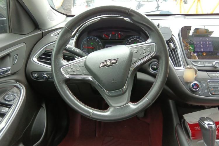 Used Chevrolet Malibu XL 2019 Redline 550T Automatic Sport Edition Steering Wheel