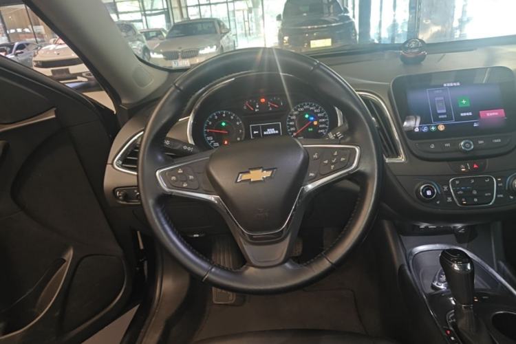 Used Chevrolet Malibu XL 2019 535T CVT Active Version Steering Wheel
