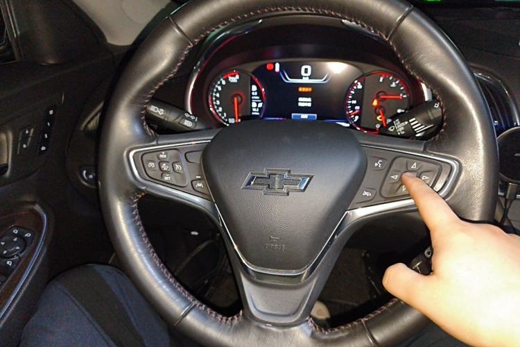 Used Chevrolet Malibu XL 2019 Redline 550T Automatic Smart Edition Steering Wheel
