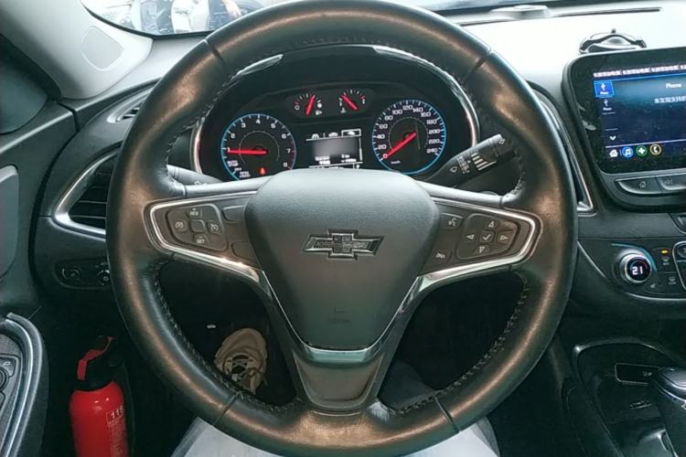 Used Chevrolet Malibu XL 2019 Redline 550T Automatic Sport Edition Steering Wheel