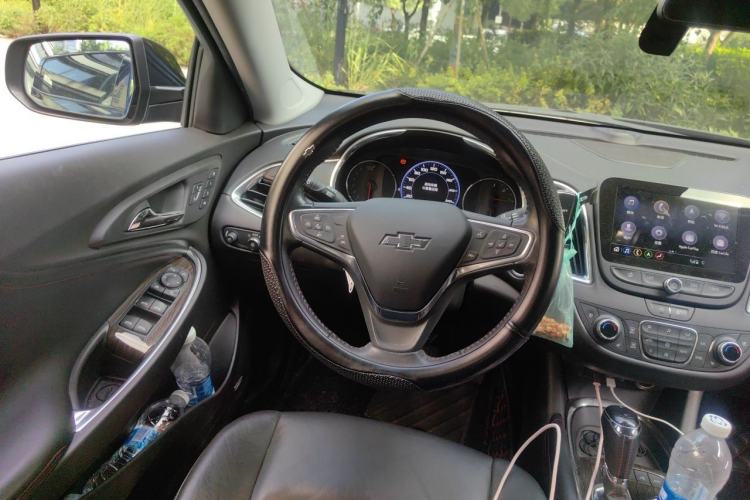 Used Chevrolet Malibu XL 2019 Redline 550T Automatic Smart Edition Steering Wheel