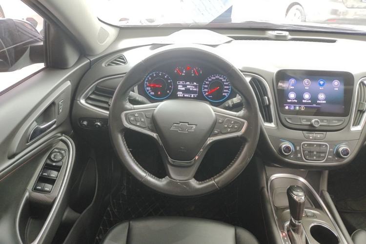 Used Chevrolet Malibu XL 2019 Redline 550T Automatic Sport Edition Steering Wheel