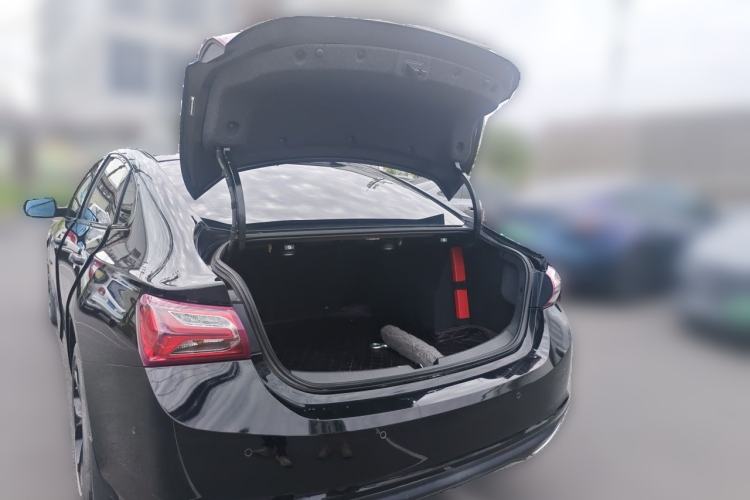 Used Chevrolet Malibu XL 2019 Redline 550T Automatic Smart Edition Trunk