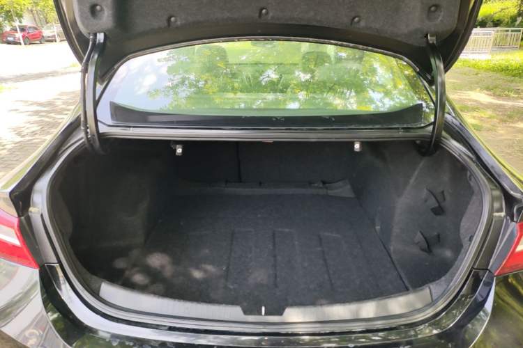 Used Chevrolet Malibu XL 2019 535T CVT Rui Xing Edition Trunk