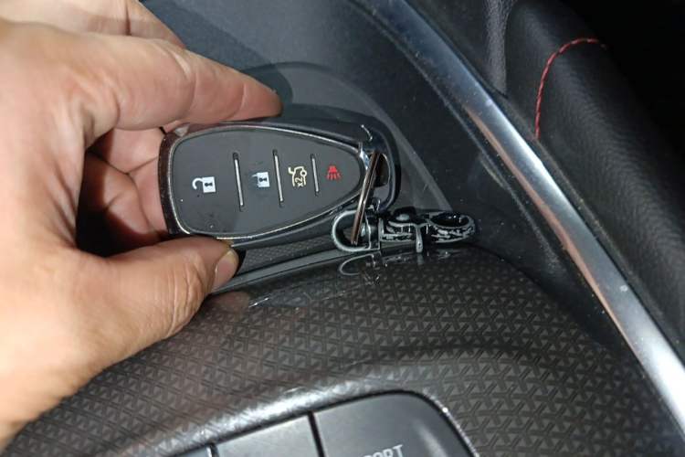 Used Chevrolet Malibu XL 2019 Redline 550T Automatic Sport Edition Vehicle Key