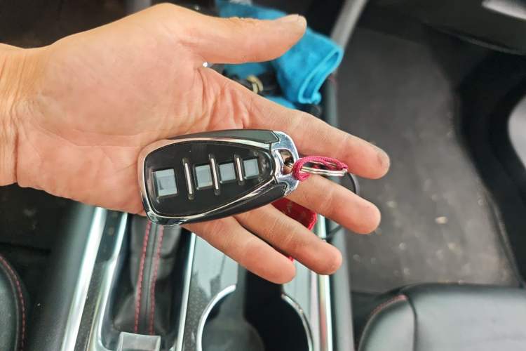Used Chevrolet Malibu XL 2019 Redline 550T Automatic Sport Edition Vehicle Key