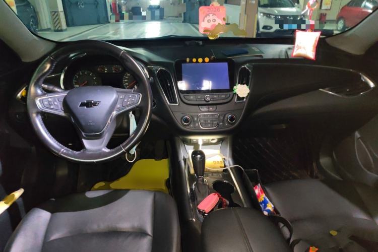 Used Chevrolet Malibu XL 2019 535T CVT Active Version Center Console