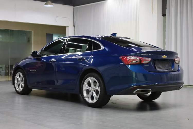 Used Chevrolet Malibu XL 2019 550T Automatic Sapphire Blue Limited Edition Exterior 1
