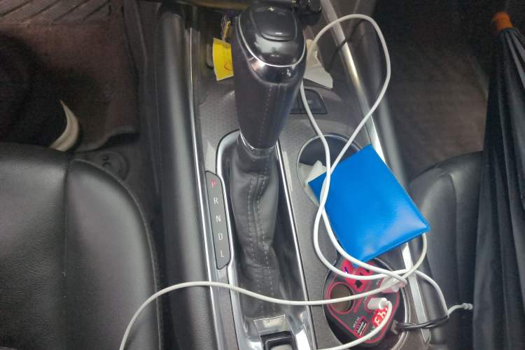 Used Chevrolet Malibu XL 2019 535T CVT Active Version Gear Lever