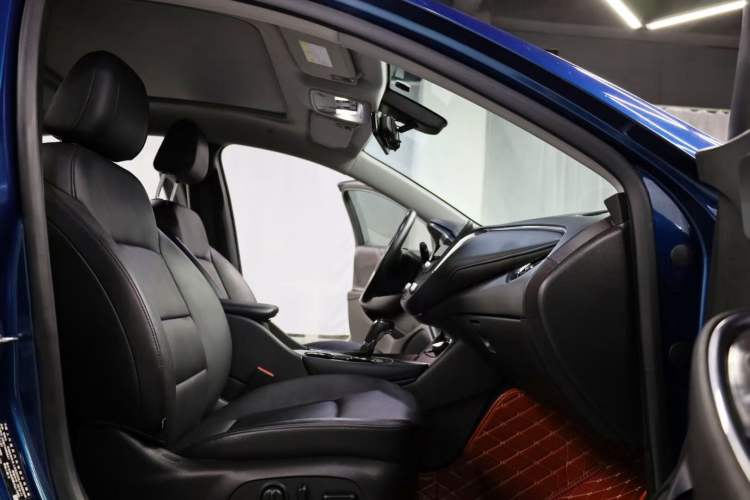 Used Chevrolet Malibu XL 2019 550T Automatic Sapphire Blue Limited Edition Interior 2