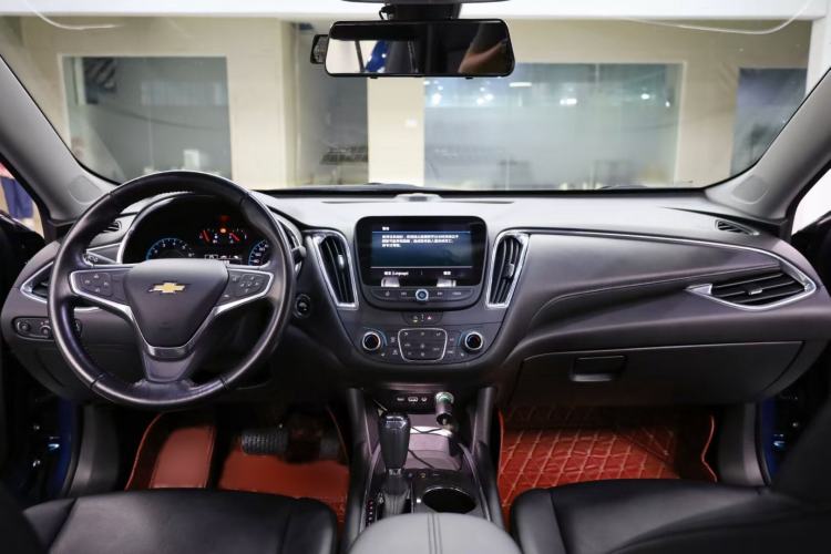 Used Chevrolet Malibu XL 2019 550T Automatic Sapphire Blue Limited Edition Interior 4