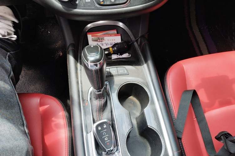 Used Chevrolet Malibu XL 2019 Redline 550T Automatic RuiLian Edition Gear Lever