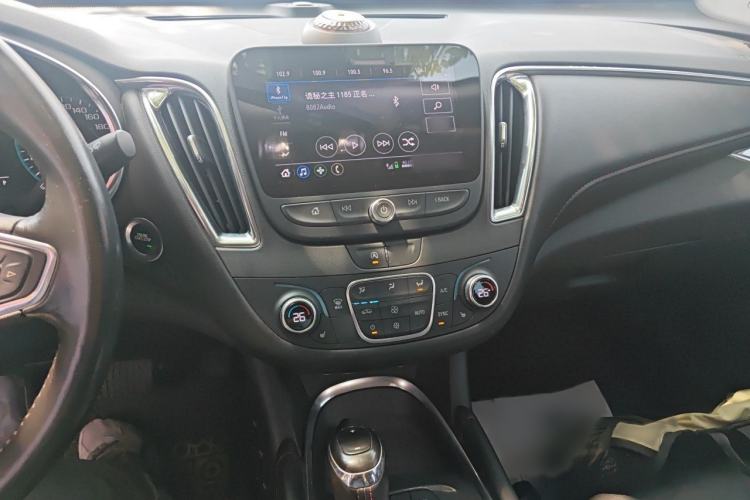 Used Chevrolet Malibu XL 2019 Redline 550T Automatic Sport Edition Audio And AC Panel