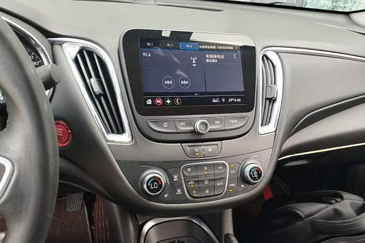 Used Chevrolet Malibu XL 2019 535T CVT Active Version Audio And AC Panel