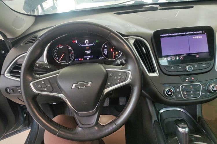 Used Chevrolet Malibu XL 2019 Redline 550T Automatic RuiLian Edition Center Console