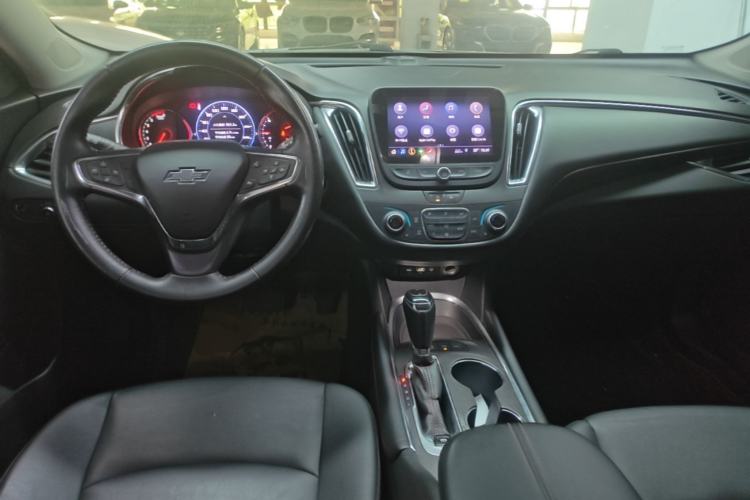 Used Chevrolet Malibu XL 2019 Redline 550T Automatic RuiLian Edition Center Console