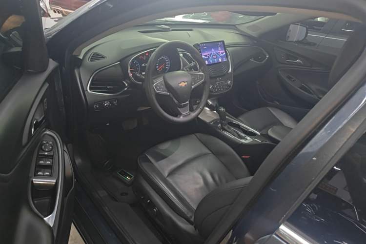Used Chevrolet Malibu XL 2019 535T CVT Active Version Driver Seat