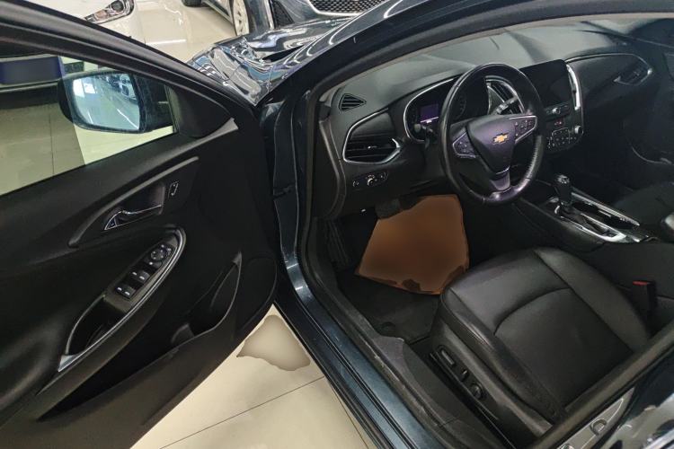 Used Chevrolet Malibu XL 2019 535T CVT Active Version Driver Seat