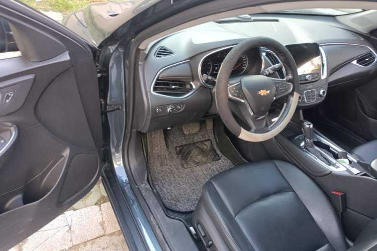 Used Chevrolet Malibu XL 2019 535T CVT Active Version Driver Seat