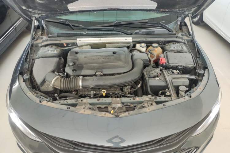 Used Chevrolet Malibu XL 2019 Redline 550T Automatic RuiLian Edition Engine Bay