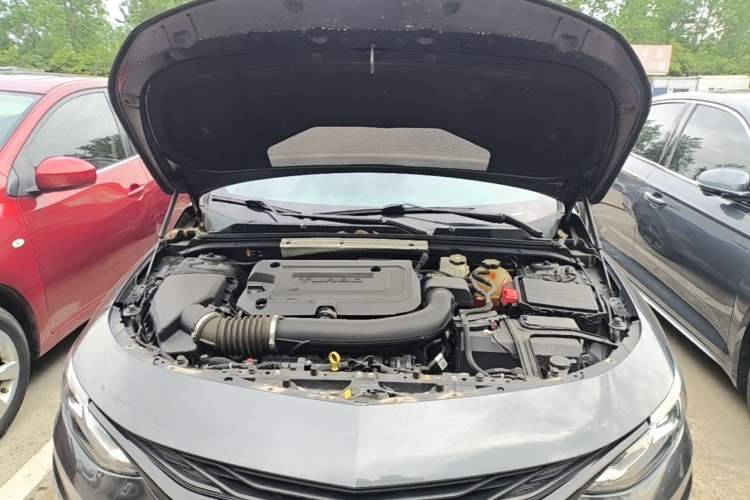 Used Chevrolet Malibu XL 2019 Redline 550T Automatic RuiLian Edition Engine Bay