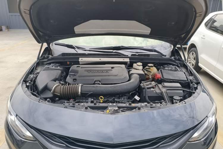 Used Chevrolet Malibu XL 2019 Redline 550T Automatic RuiLian Edition Engine Bay