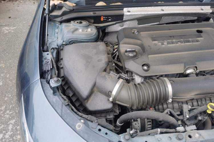Used Chevrolet Malibu XL 2019 Redline 550T Automatic Sport Edition Engine Bay Right