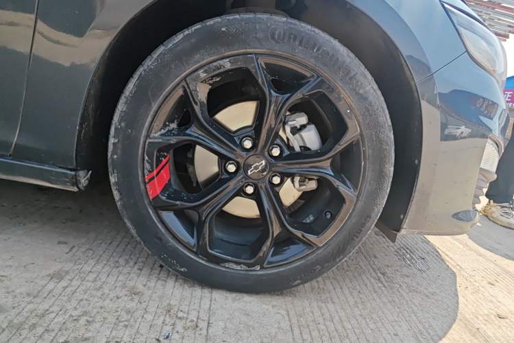 Used Chevrolet Malibu XL 2019 Redline 550T Automatic Sport Edition Exterior 2