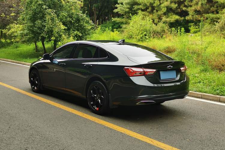 Used Chevrolet Malibu XL 2019 Redline 550T Automatic Sport Edition Exterior 5