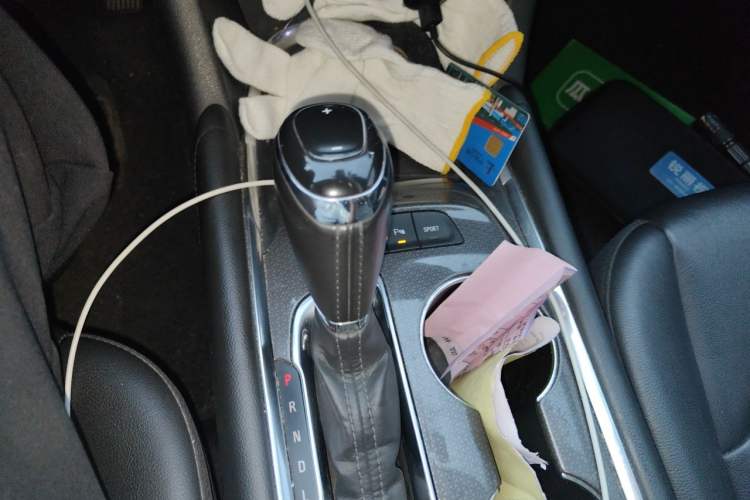 Used Chevrolet Malibu XL 2019 535T CVT Active Version Gear Lever