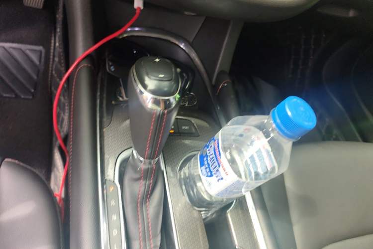 Used Chevrolet Malibu XL 2019 Redline 550T Automatic Sport Edition Gear Lever