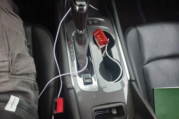 Used Chevrolet Malibu XL 2019 Redline 550T Automatic Sport Edition Gear Lever