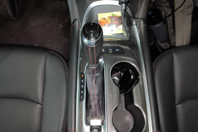 Used Chevrolet Malibu XL 2019 Redline 550T Automatic RuiLian Edition Gear Lever