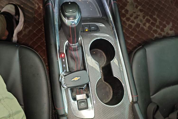 Used Chevrolet Malibu XL 2019 Redline 550T Automatic RuiLian Edition Gear Lever