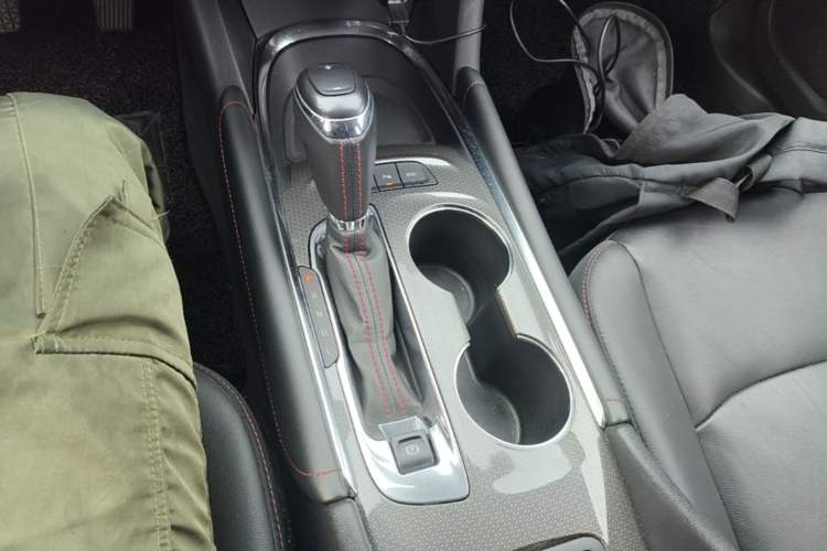 Used Chevrolet Malibu XL 2019 Redline 550T Automatic RuiLian Edition Gear Lever