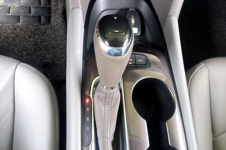 Used Chevrolet Malibu XL 2019 535T CVT Rui Xing Edition Gear Lever
