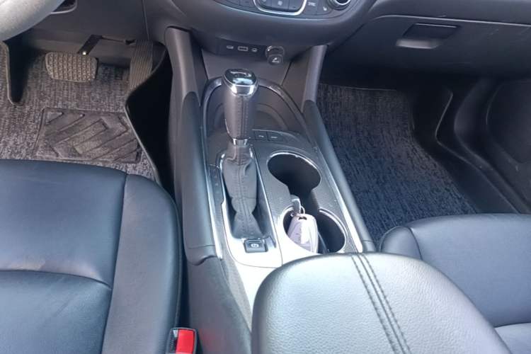 Used Chevrolet Malibu XL 2019 535T CVT Active Version Gear Lever