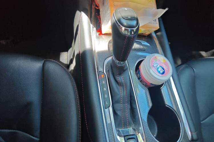 Used Chevrolet Malibu XL 2019 Redline 550T Automatic RuiLian Edition Gear Lever