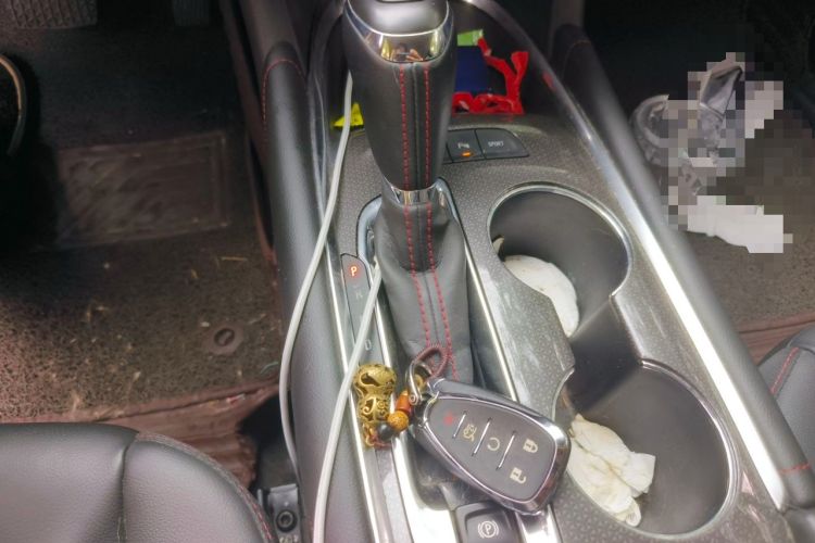 Used Chevrolet Malibu XL 2019 Redline 550T Automatic RuiLian Edition Gear Lever