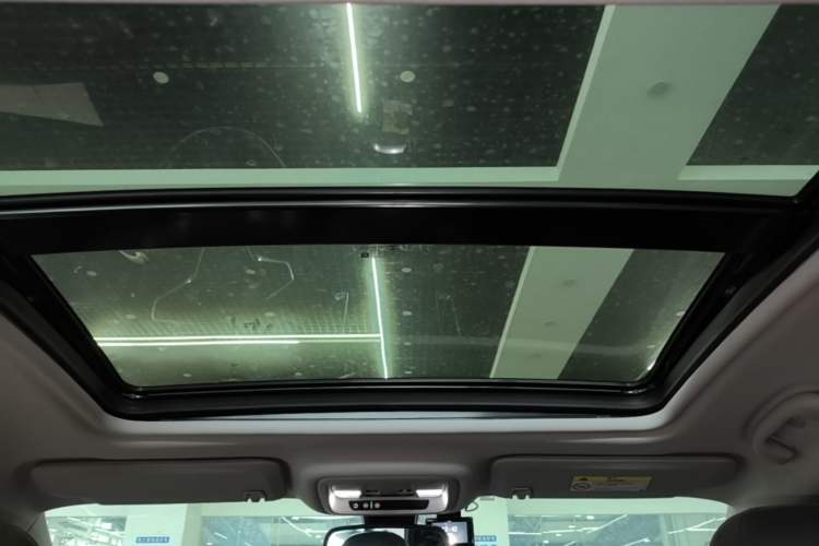 Used Chevrolet Malibu XL 2019 Redline 550T Automatic RuiLian Edition Headliner